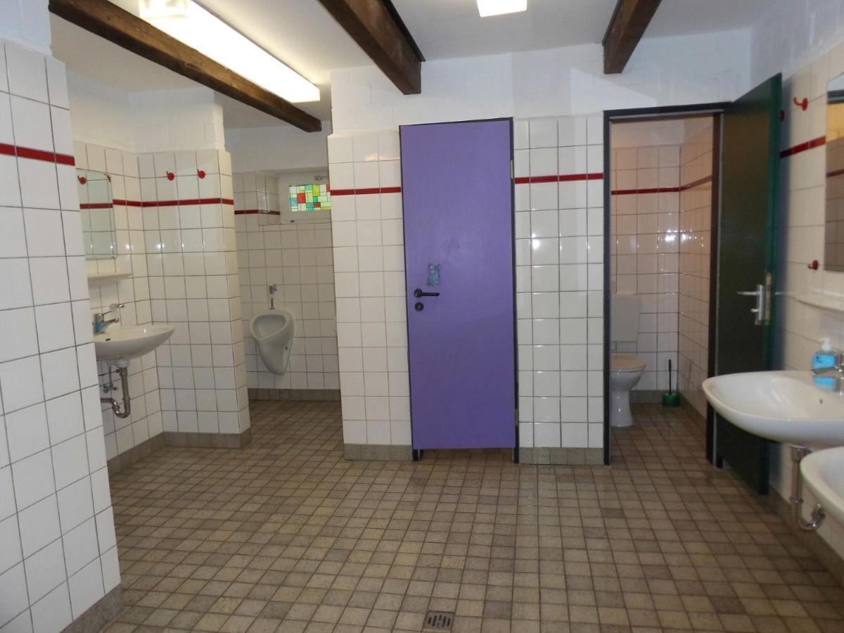 Das Haus Mit Der Roten Telefonzelle Apen Exterior foto
